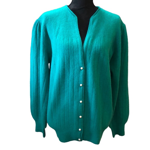 Vintage Sweaters - VINTAGE VICTORIA JONES LAMBSWOOL AND ANGORA CARDIGAN KELLY GREEN SIZE MEDIUM